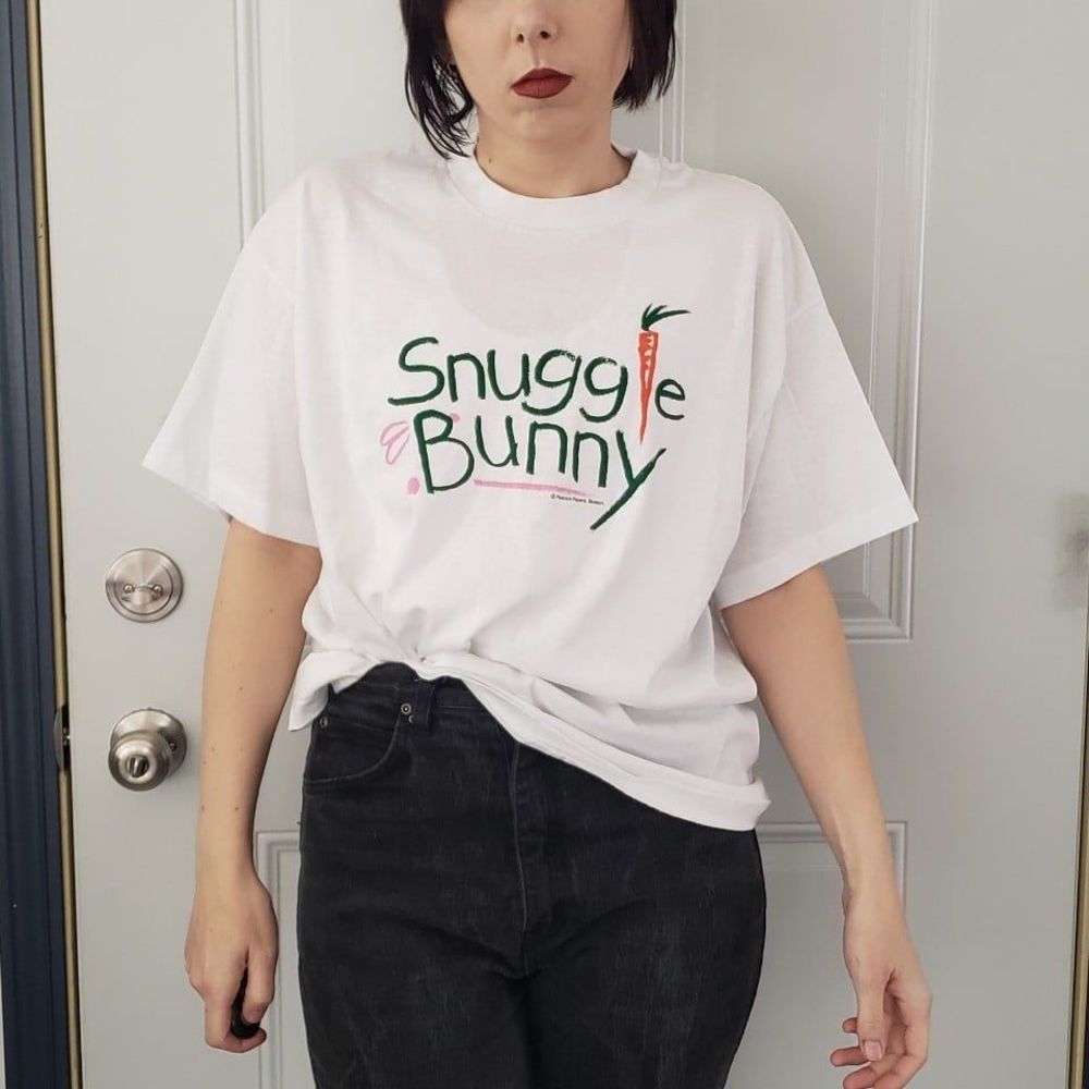90s Snuggle‎ Bunny Tee
